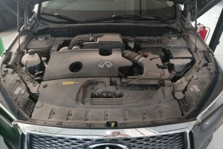 Used Infiniti QX50 2018 2.0T Two-Wheel-Drive Elite Edition Engine Bay