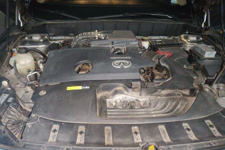 Used Infiniti QX50 2018 2.0T Four-Wheel Drive Elite Edition Engine Bay