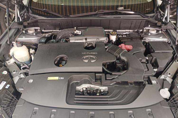 Used Infiniti QX50 2018 2.0T Four-Wheel Drive Elite Edition Engine Bay