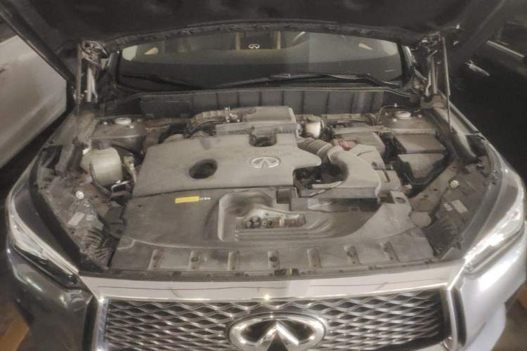 Used Infiniti QX50 2018 2.0T Four-Wheel Drive Elite Edition Engine Bay