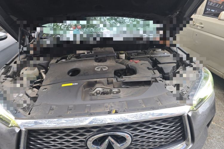 Used Infiniti QX50 2018 2.0T Two-Wheel Drive Fashion Edition Engine Bay