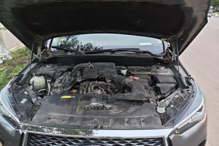 Used Infiniti QX50 2018 2.0T Four-Wheel Drive Elite Edition Engine Bay