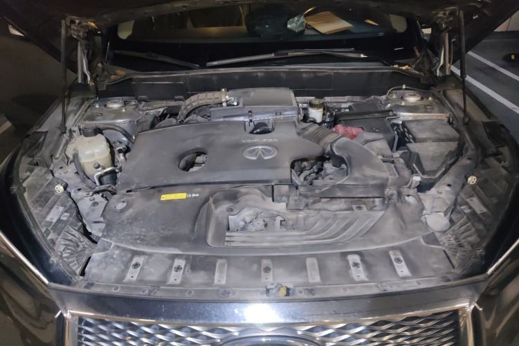 Used Infiniti QX50 2018 2.0T Two-Wheel Drive Fashion Edition Engine Bay
