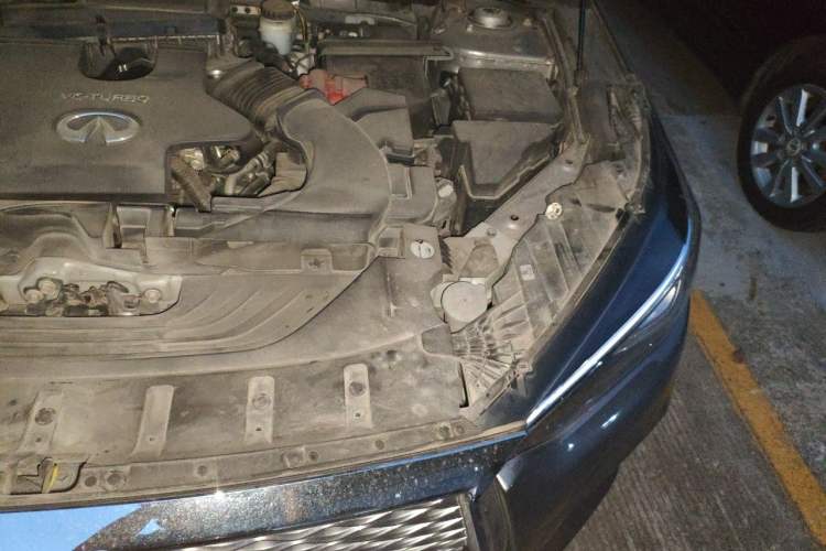 Used Infiniti QX50 2018 2.0T Four-Wheel Drive Elite Edition Engine Bay Left