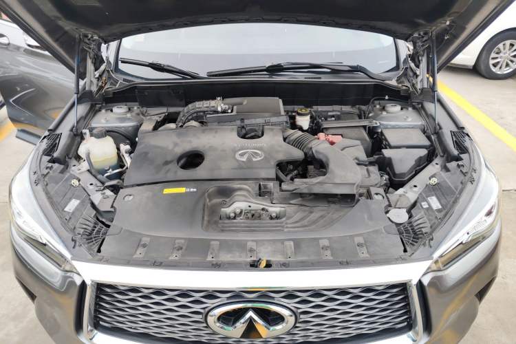 Used Infiniti QX50 2018 2.0T Four-Wheel Drive Elite Edition Engine Bay