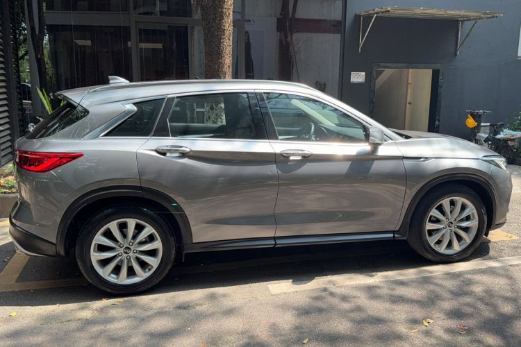 Used Infiniti QX50 2018 2.0T Four-Wheel Drive Elite Edition Exterior 3