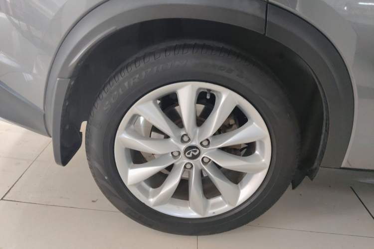 Used Infiniti QX50 2018 2.0T Two-Wheel Drive Fashion Edition Exterior 5