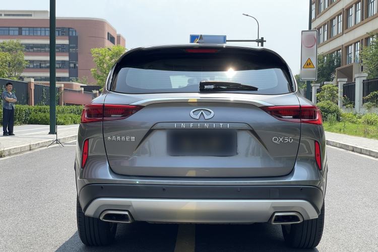 Used Infiniti QX50 2018 2.0T Two-Wheel-Drive Elite Edition Exterior 7