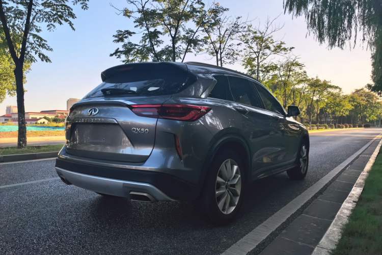 Used Infiniti QX50 2018 2.0T Four-Wheel Drive Elite Edition Exterior 7