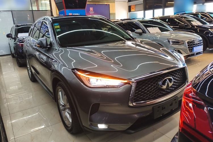 Used Infiniti QX50 2018 2.0T Four-Wheel Drive Elite Edition Front Right 45 Deg