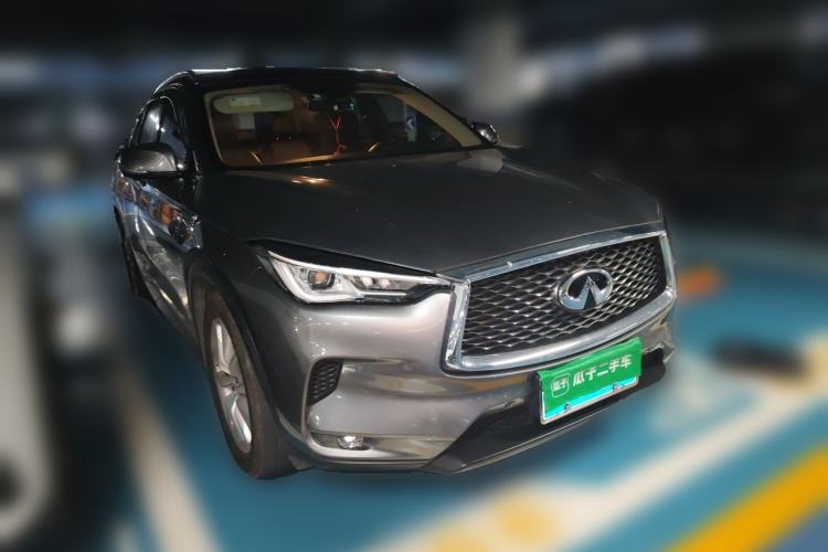 Used Infiniti QX50 2018 2.0T Four-Wheel Drive Elite Edition Front Right 45 Deg