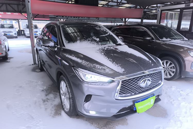 Used Infiniti QX50 2018 2.0T Four-Wheel Drive Elite Edition Front Right 45 Deg