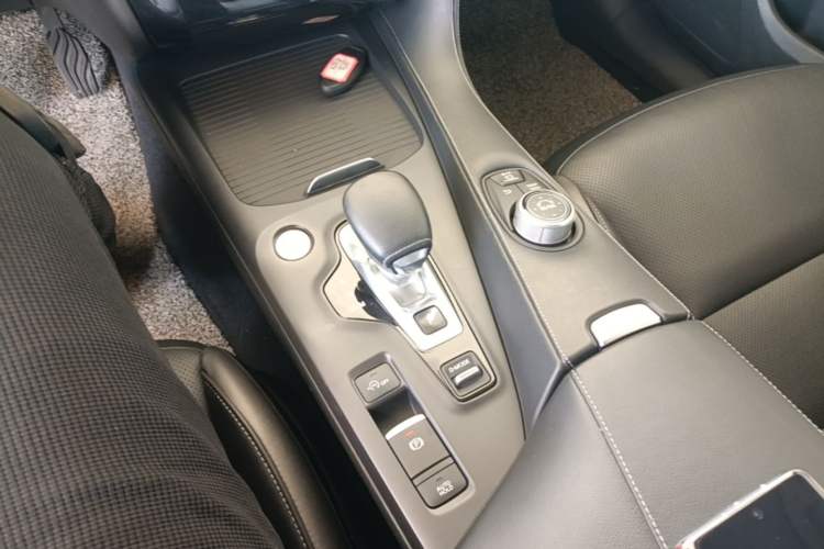 Used Infiniti QX50 2018 2.0T Four-Wheel Drive Elite Edition Gear Lever