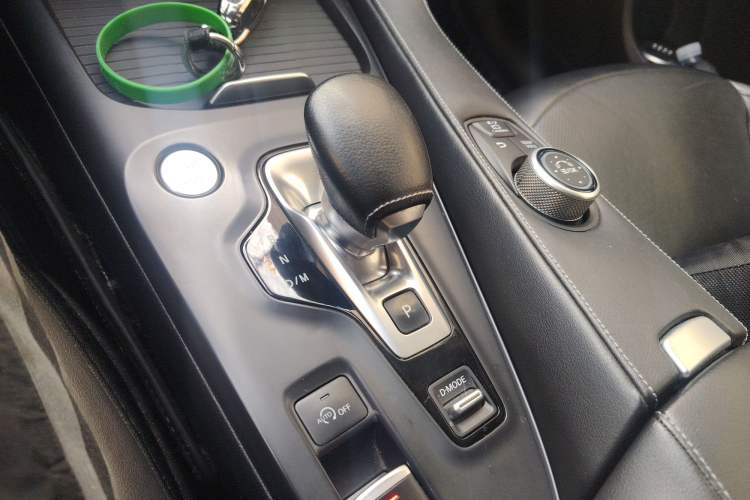 Used Infiniti QX50 2018 2.0T Four-Wheel Drive Elite Edition Gear Lever
