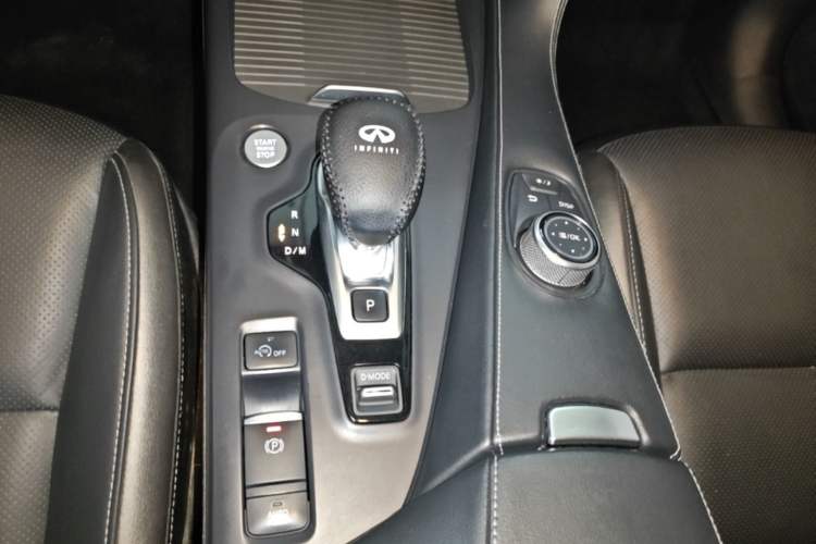 Used Infiniti QX50 2018 2.0T Two-Wheel Drive Fashion Edition Gear Lever