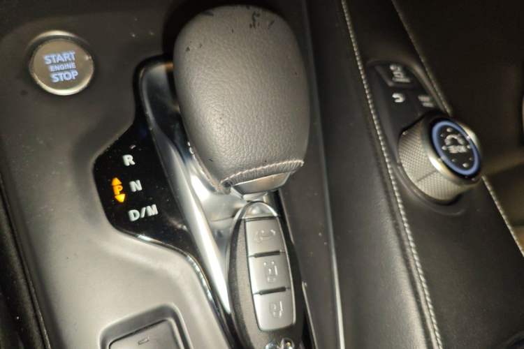 Used Infiniti QX50 2018 2.0T Four-Wheel Drive Elite Edition Gear Lever