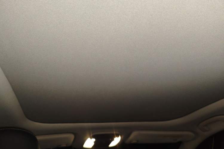 Used Infiniti QX50 2018 2.0T Four-Wheel Drive Elite Edition Headliner