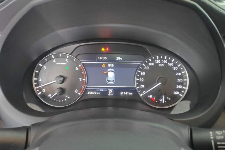 Used Infiniti QX50 2018 2.0T Two-Wheel-Drive Elite Edition Instrument Cluster
