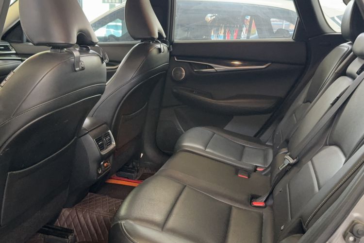 Used Infiniti QX50 2018 2.0T Four-Wheel Drive Elite Edition Interior 2