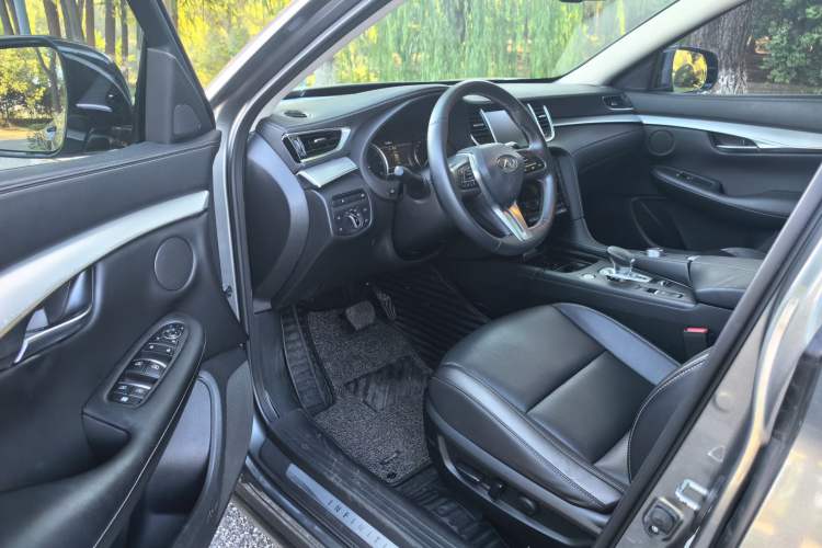 Used Infiniti QX50 2018 2.0T Four-Wheel Drive Elite Edition Interior 2