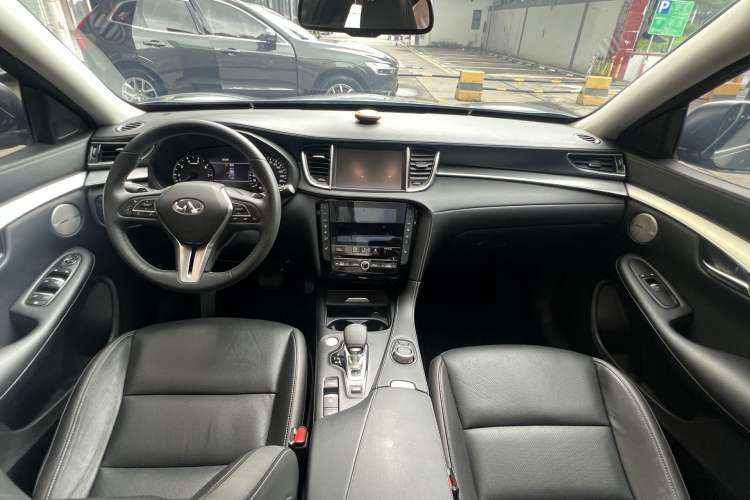 Used Infiniti QX50 2018 2.0T Two-Wheel Drive Fashion Edition Interior 3