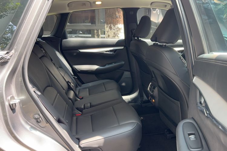Used Infiniti QX50 2018 2.0T Four-Wheel Drive Elite Edition Interior 4