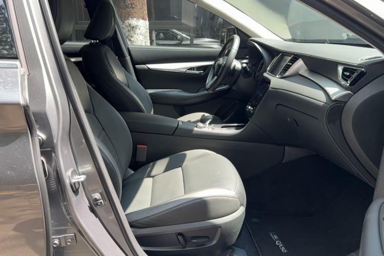Used Infiniti QX50 2018 2.0T Four-Wheel Drive Elite Edition Interior 6