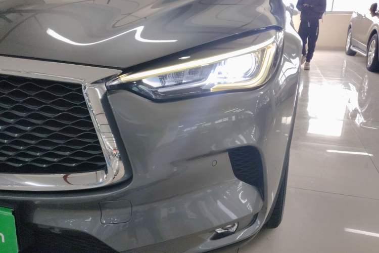 Used Infiniti QX50 2018 2.0T Two-Wheel Drive Fashion Edition Left Front Headlight