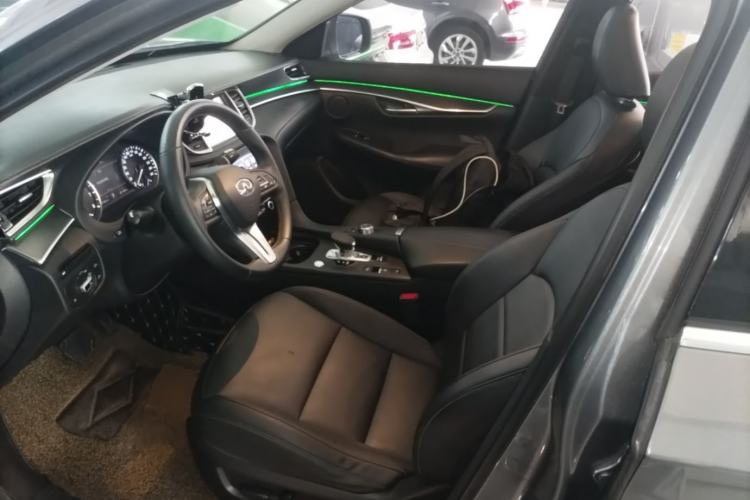 Used Infiniti QX50 2018 2.0T Two-Wheel-Drive Elite Edition Left Front Seat