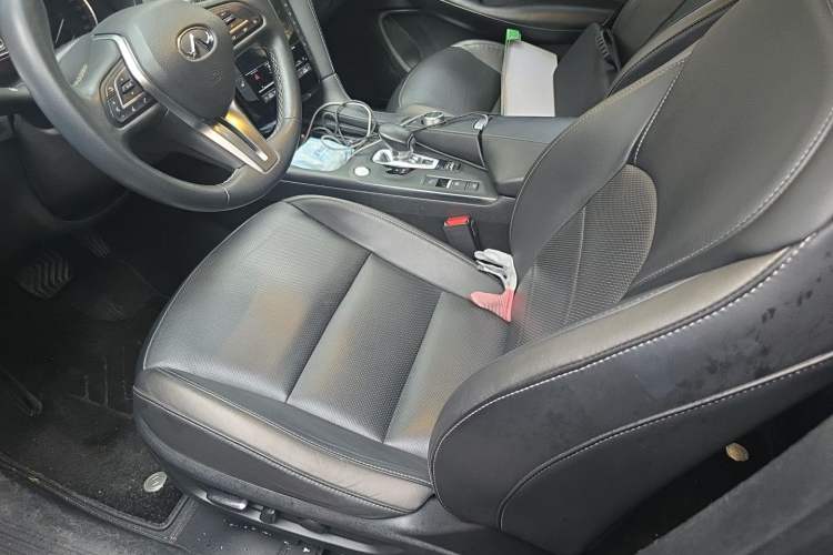 Used Infiniti QX50 2018 2.0T Two-Wheel Drive Fashion Edition Left Front Seat