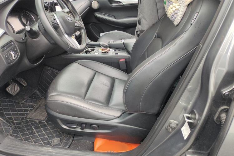 Used Infiniti QX50 2018 2.0T Two-Wheel Drive Fashion Edition Left Front Seat