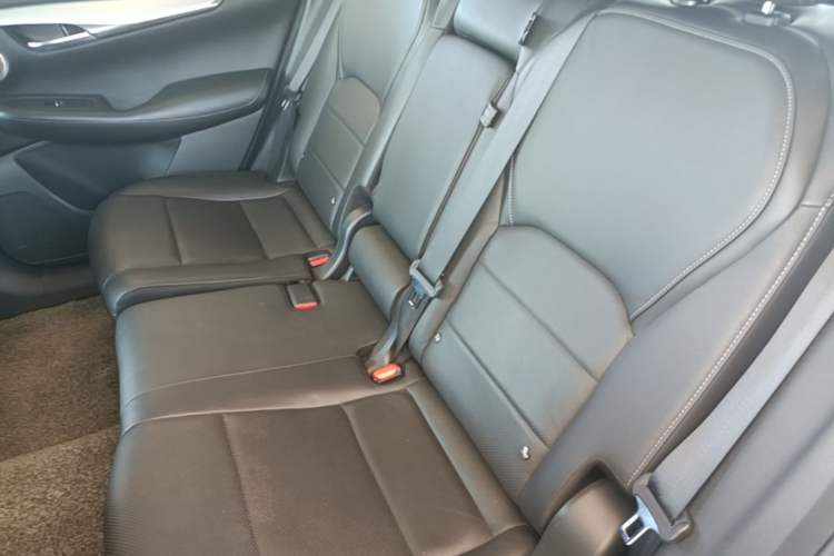 Used Infiniti QX50 2018 2.0T Four-Wheel Drive Elite Edition Left Rear Seat