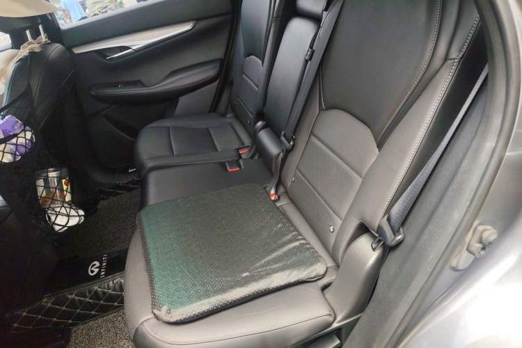 Used Infiniti QX50 2018 2.0T Two-Wheel Drive Fashion Edition Left Rear Seat