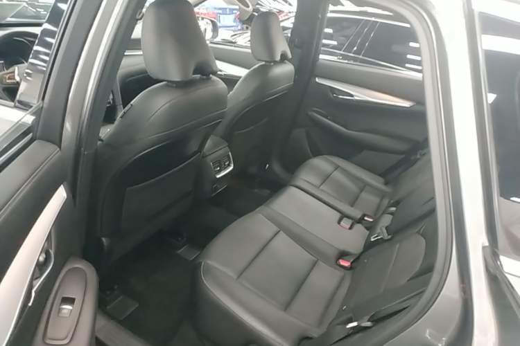 Used Infiniti QX50 2018 2.0T Two-Wheel Drive Fashion Edition Left Rear Seat
