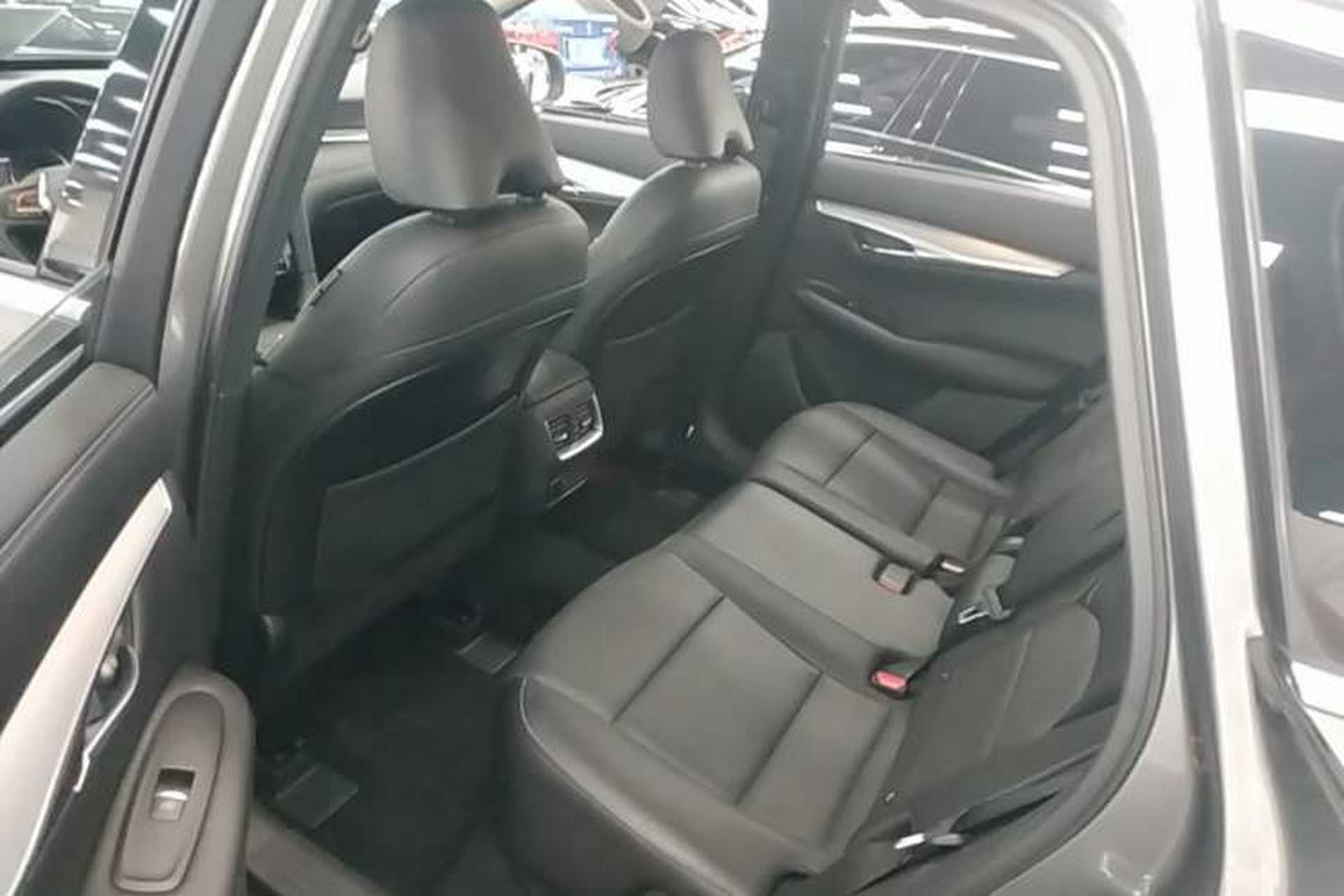 Used Infiniti QX50 2018 2.0T Two-Wheel Drive Fashion Edition Left Rear Seat