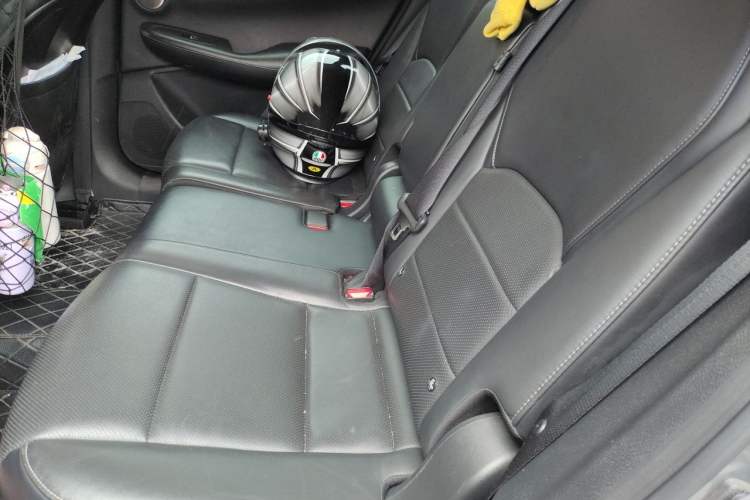 Used Infiniti QX50 2018 2.0T Two-Wheel Drive Fashion Edition Left Rear Seat