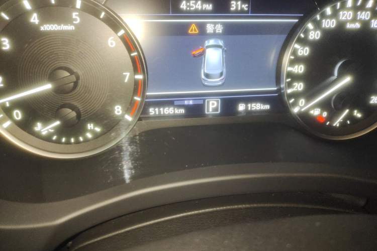 Used Infiniti QX50 2018 2.0T Four-Wheel Drive Elite Edition Odometer Close Up