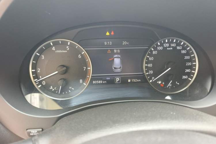 Used Infiniti QX50 2018 2.0T Four-Wheel Drive Elite Edition Odometer Close Up