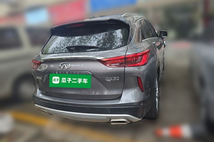 Used Infiniti QX50 2018 2.0T Two-Wheel Drive Fashion Edition Rear