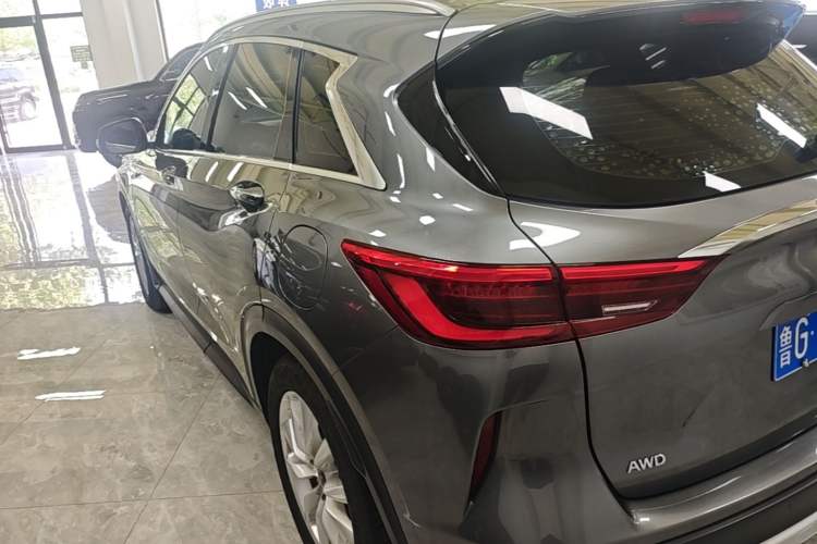 Used Infiniti QX50 2018 2.0T Four-Wheel Drive Elite Edition Rear Left 45 Deg