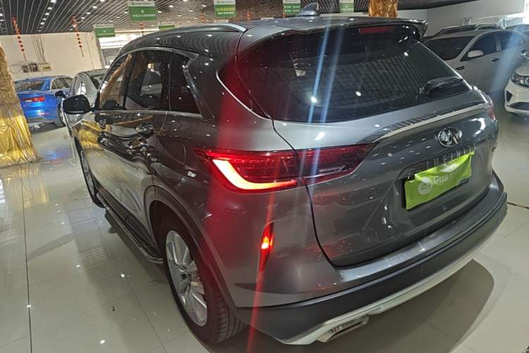 Used Infiniti QX50 2018 2.0T Two-Wheel Drive Fashion Edition Rear Left 45 Deg