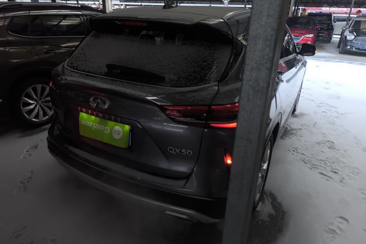 Used Infiniti QX50 2018 2.0T Four-Wheel Drive Elite Edition Rear Right 45 Deg