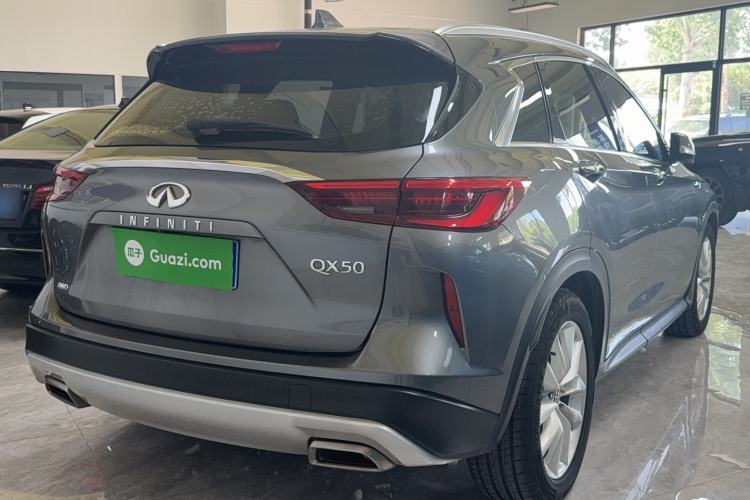 Used Infiniti QX50 2018 2.0T Four-Wheel Drive Elite Edition Rear Right 45 Deg