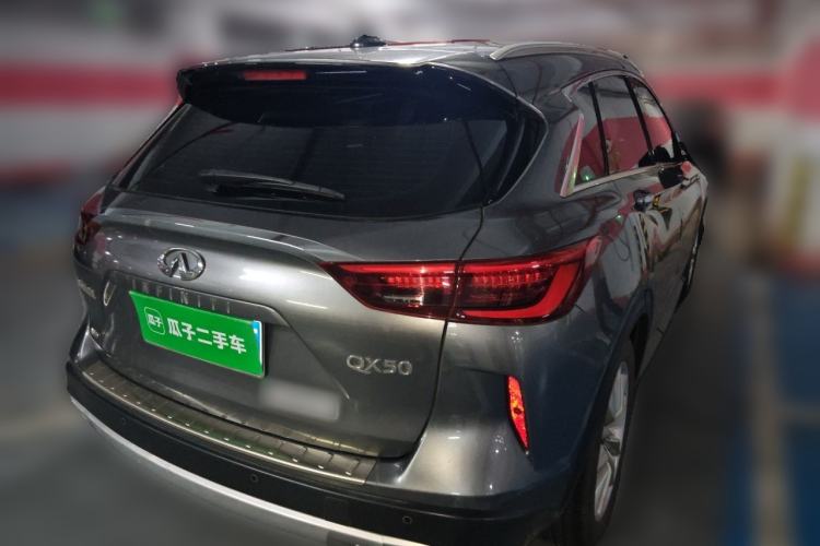 Used Infiniti QX50 2018 2.0T Four-Wheel Drive Elite Edition Rear Right 45 Deg
