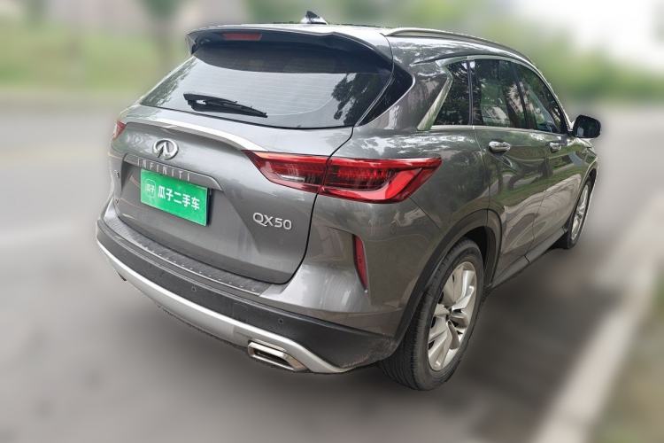 Used Infiniti QX50 2018 2.0T Two-Wheel Drive Fashion Edition Rear Right 45 Deg