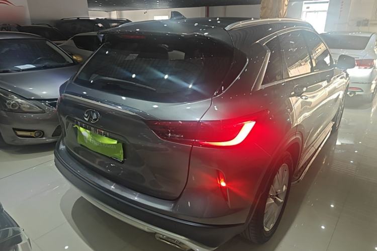 Used Infiniti QX50 2018 2.0T Two-Wheel Drive Fashion Edition Rear Right 45 Deg