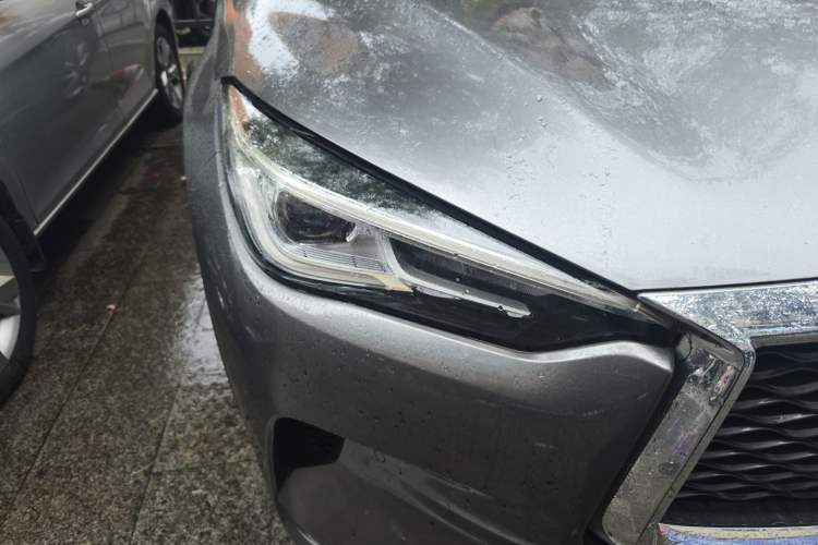 Used Infiniti QX50 2018 2.0T Two-Wheel Drive Fashion Edition Right Front Headlight