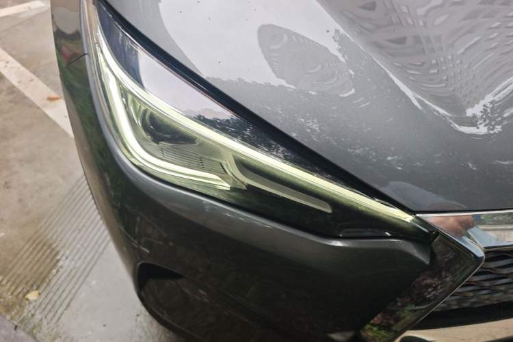 Used Infiniti QX50 2018 2.0T Four-Wheel Drive Elite Edition Right Front Headlight