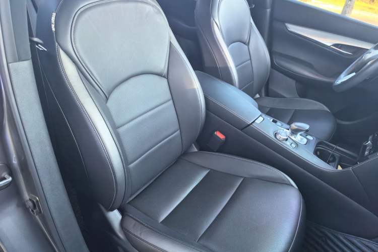 Used Infiniti QX50 2018 2.0T Four-Wheel Drive Elite Edition Right Front Seat