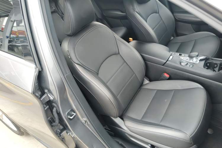 Used Infiniti QX50 2018 2.0T Four-Wheel Drive Elite Edition Right Front Seat
